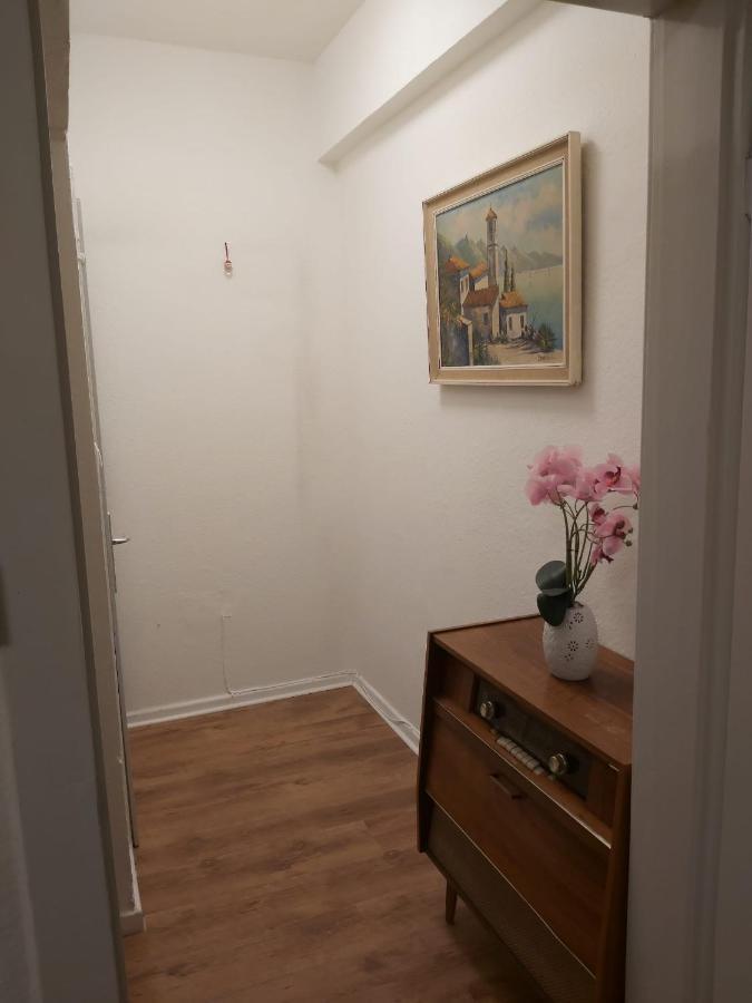 1 Zimmerwohnung Mit Kueche, Balkon Und Badezimmer In Apartmen Appartement