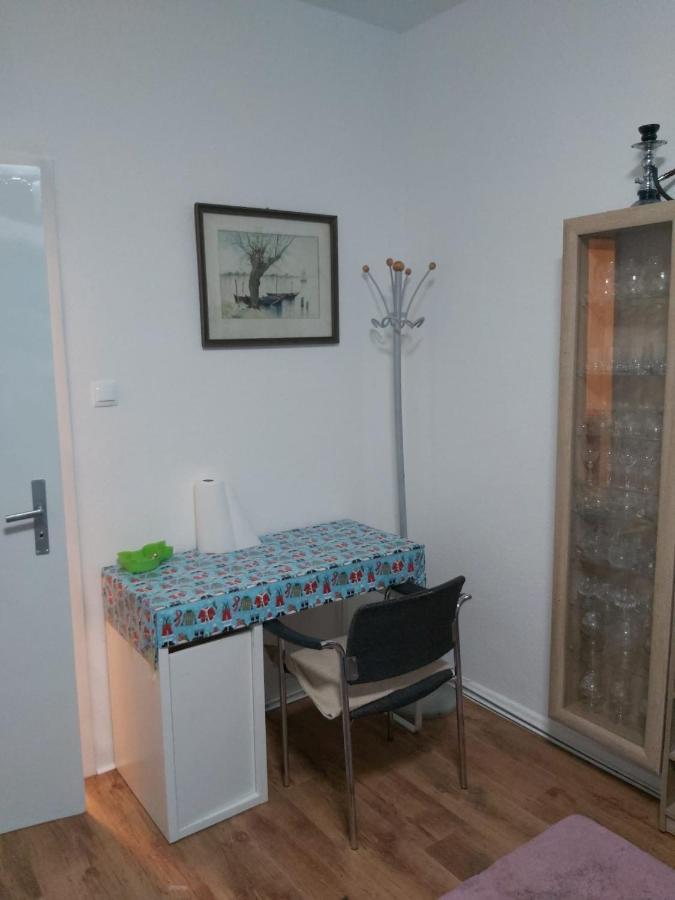 1 Zimmerwohnung Mit Kueche, Balkon Und Badezimmer In Apartmen Appartement